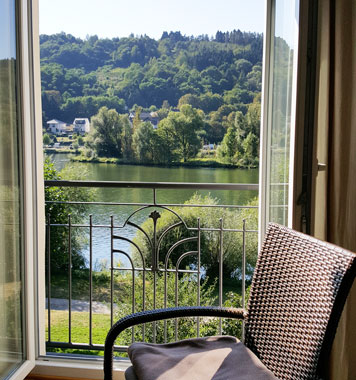 Ferienwohnungen mit Moselblick